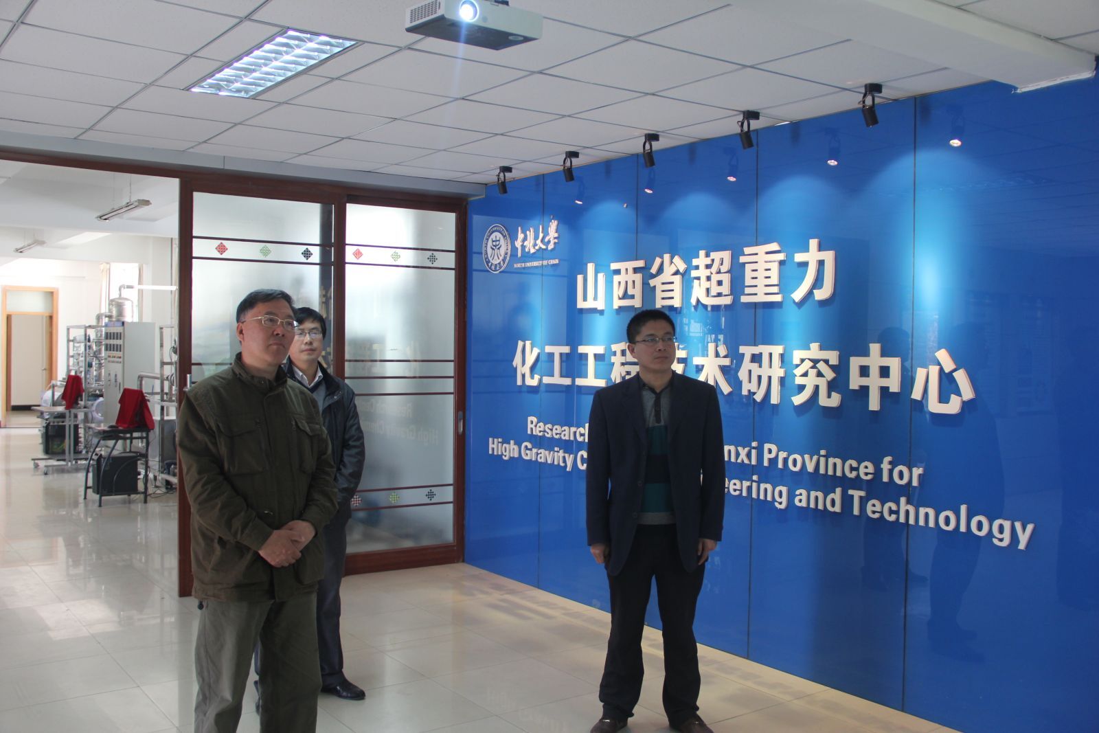 中国航天电子技术研究院赫崇智一行来校调研-