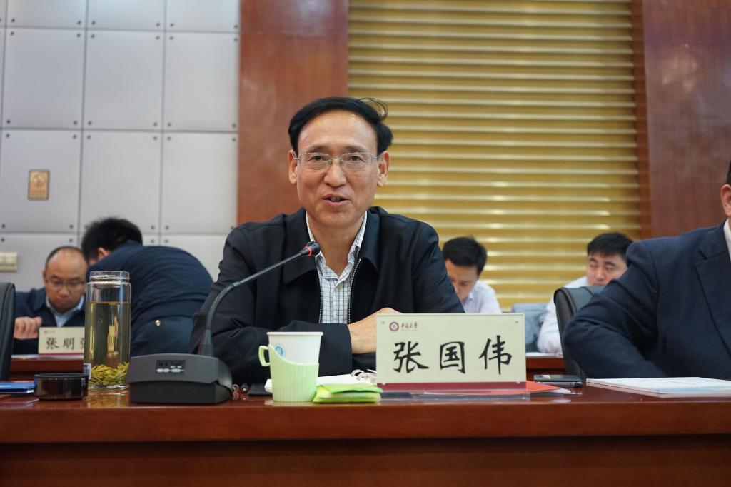 新乡市委书记张国伟带队来校开展合作对接交流